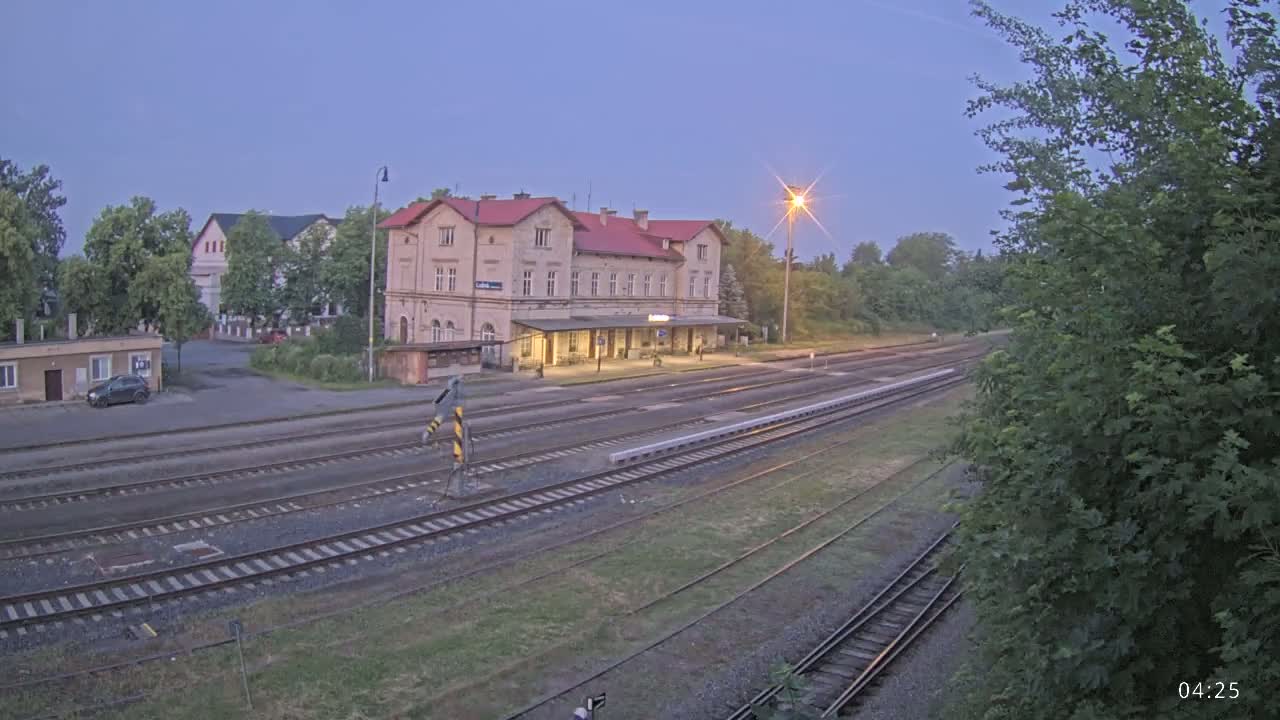 Luzna u Rakovnika Train Station Live Cam - Rakovnik, Central Bohemian, Czechia