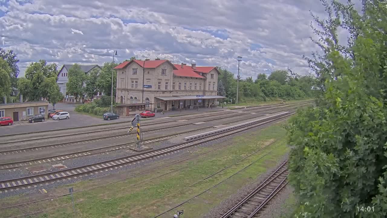Luzna u Rakovnika Train Station Live Cam - Rakovnik, Central Bohemian, Czechia