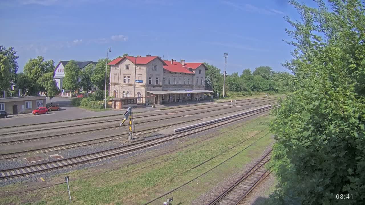 Luzna u Rakovnika Train Station Live Cam - Rakovnik, Central Bohemian, Czechia