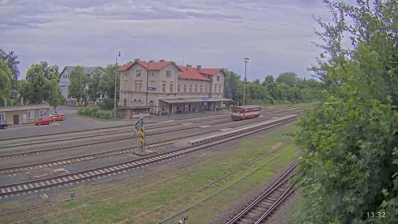 Luzna u Rakovnika Train Station Live Cam - Rakovnik, Central Bohemian, Czechia