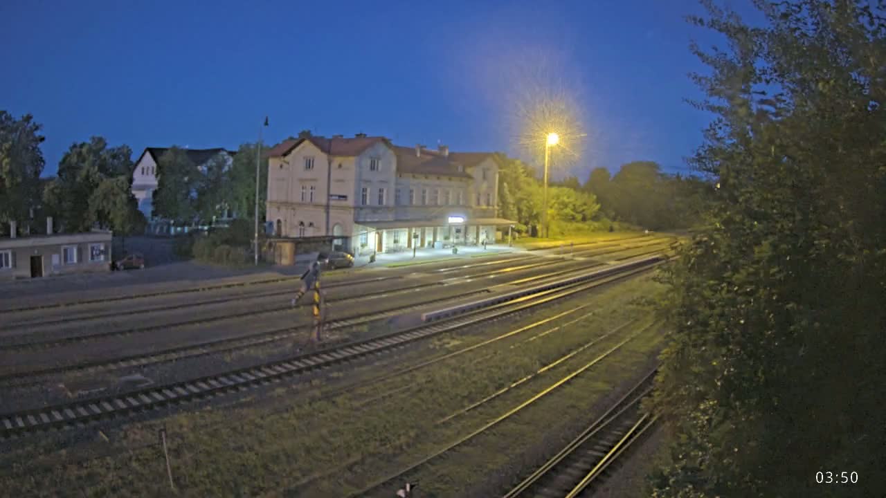 Luzna u Rakovnika Train Station Live Cam - Rakovnik, Central Bohemian, Czechia