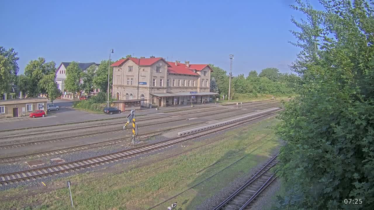 Luzna u Rakovnika Train Station Live Cam - Rakovnik, Central Bohemian, Czechia