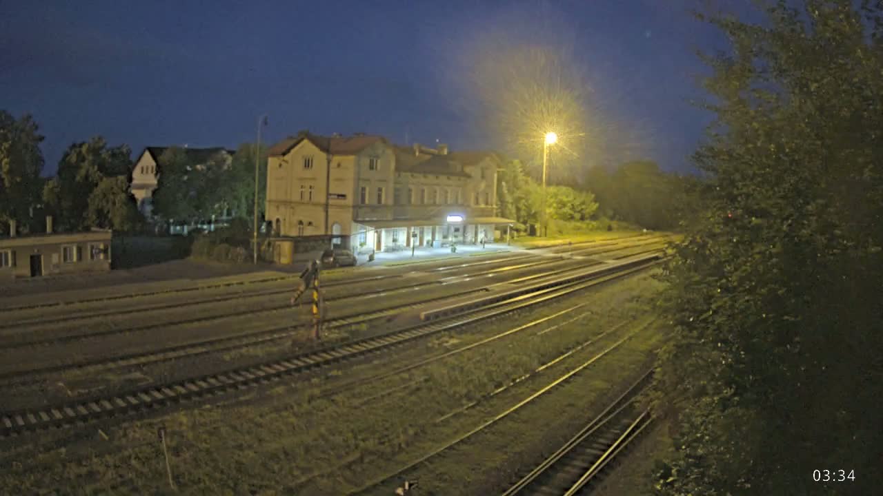 Luzna u Rakovnika Train Station Live Cam - Rakovnik, Central Bohemian, Czechia