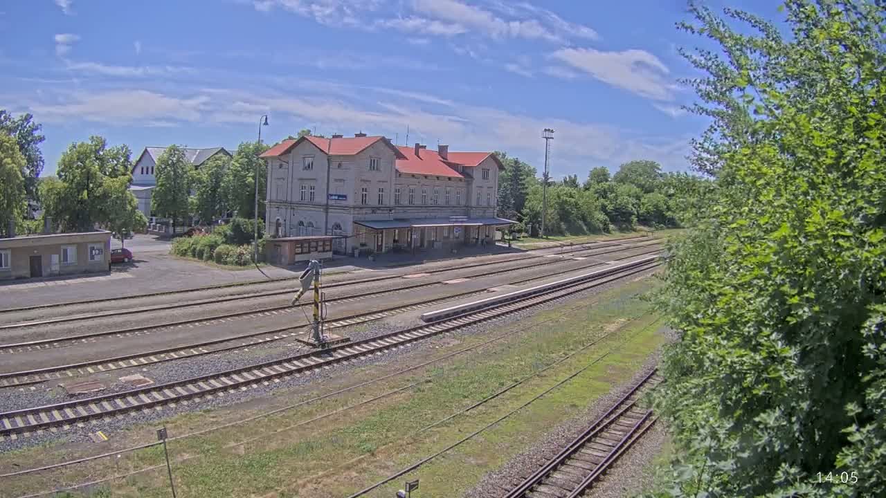 Luzna u Rakovnika Train Station Live Cam - Rakovnik, Central Bohemian, Czechia