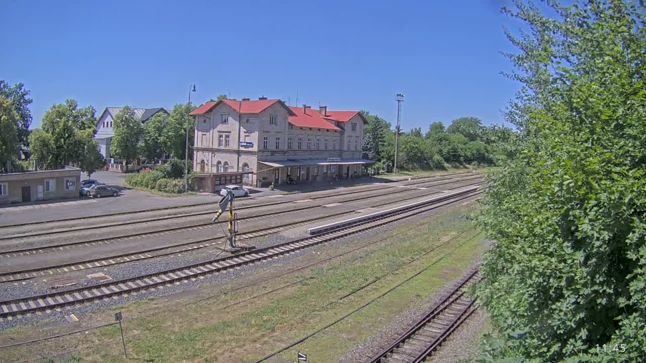 Luzna u Rakovnika Train Station Live Cam - Rakovnik, Central Bohemian, Czechia