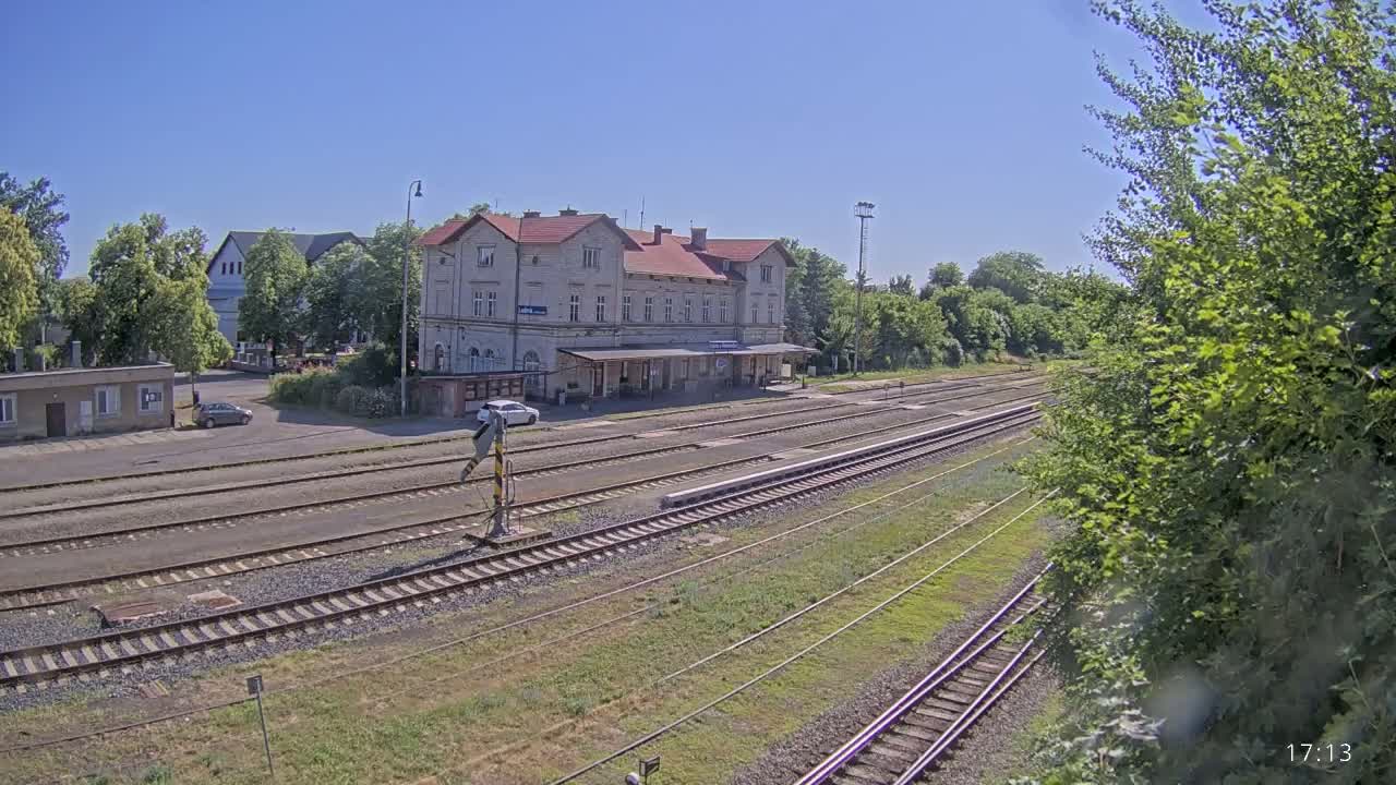 Luzna u Rakovnika Train Station Live Cam - Rakovnik, Central Bohemian, Czechia