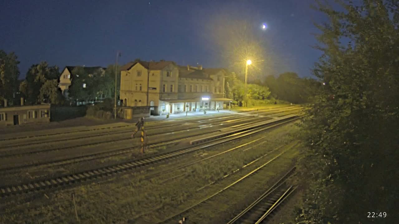 Luzna u Rakovnika Train Station Live Cam - Rakovnik, Central Bohemian, Czechia