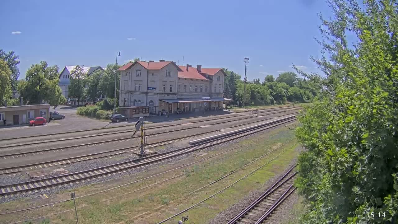 Luzna u Rakovnika Train Station Live Cam - Rakovnik, Central Bohemian, Czechia