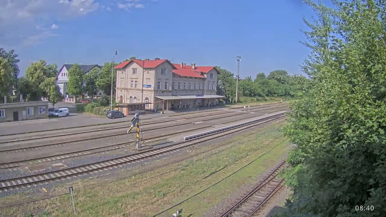 Luzna u Rakovnika Train Station Live Cam - Rakovnik, Central Bohemian, Czechia