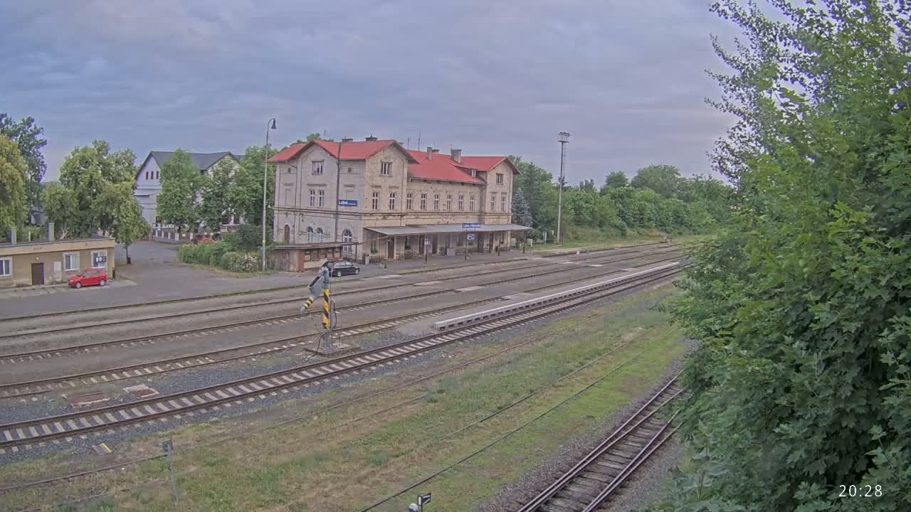 Luzna u Rakovnika Train Station Live Cam - Rakovnik, Central Bohemian, Czechia