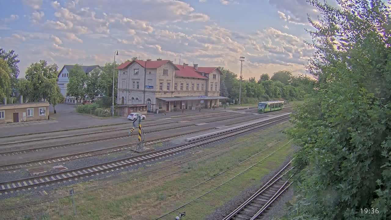 Luzna u Rakovnika Train Station Live Cam - Rakovnik, Central Bohemian, Czechia