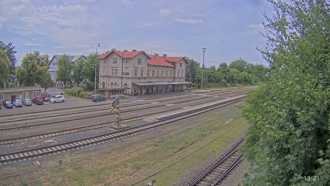 Luzna u Rakovnika Train Station Live Cam - Rakovnik, Central Bohemian, Czechia