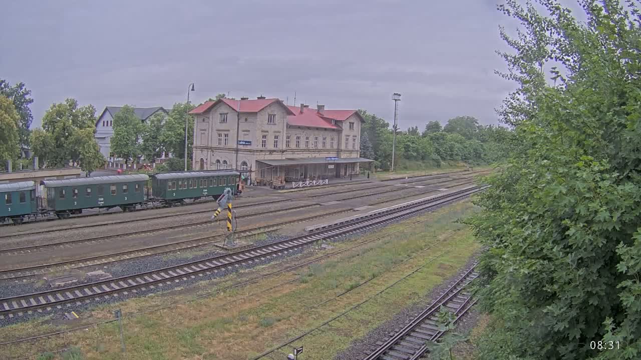 Luzna u Rakovnika Train Station Live Cam - Rakovnik, Central Bohemian, Czechia