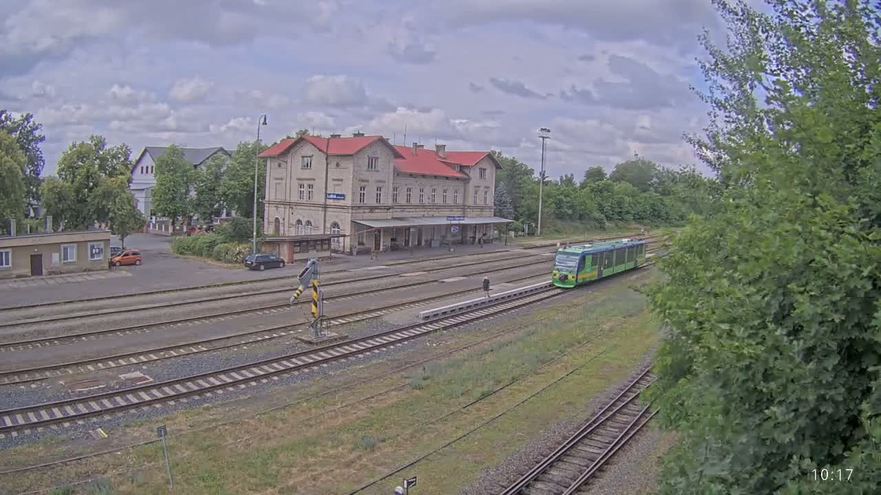 Luzna u Rakovnika Train Station Live Cam - Rakovnik, Central Bohemian, Czechia