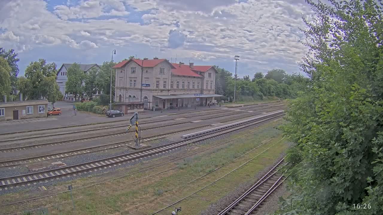 Luzna u Rakovnika Train Station Live Cam - Rakovnik, Central Bohemian, Czechia