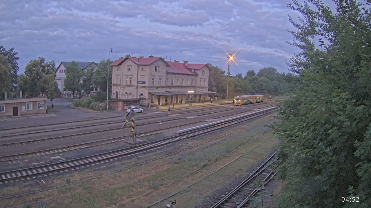 Luzna u Rakovnika Train Station Live Cam - Rakovnik, Central Bohemian, Czechia