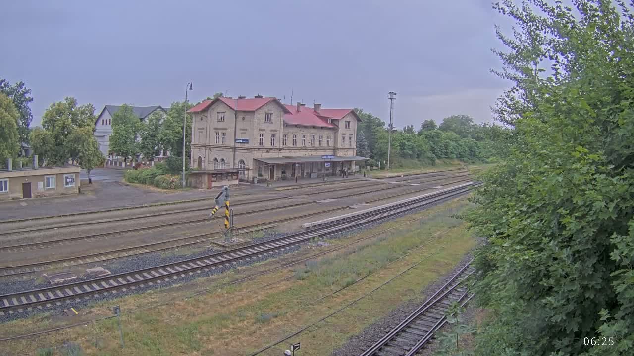 Luzna u Rakovnika Train Station Live Cam - Rakovnik, Central Bohemian, Czechia