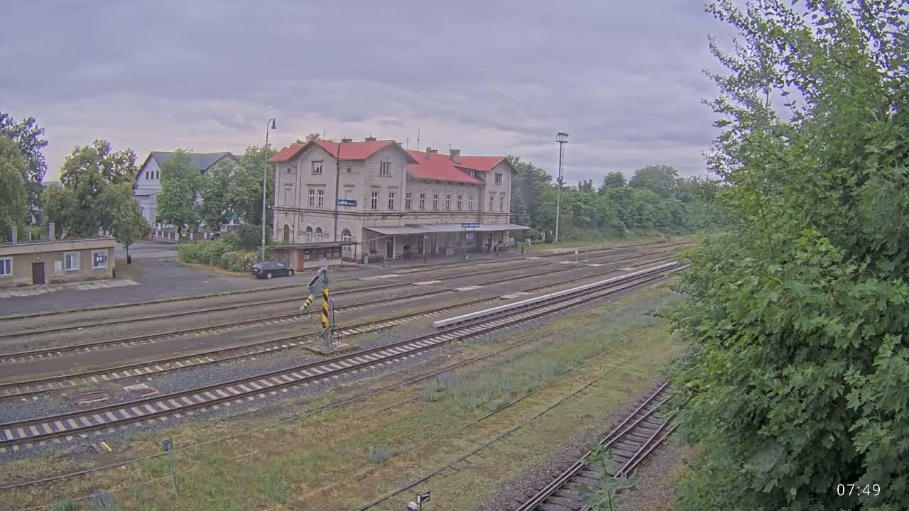 Luzna u Rakovnika Train Station Live Cam - Rakovnik, Central Bohemian, Czechia