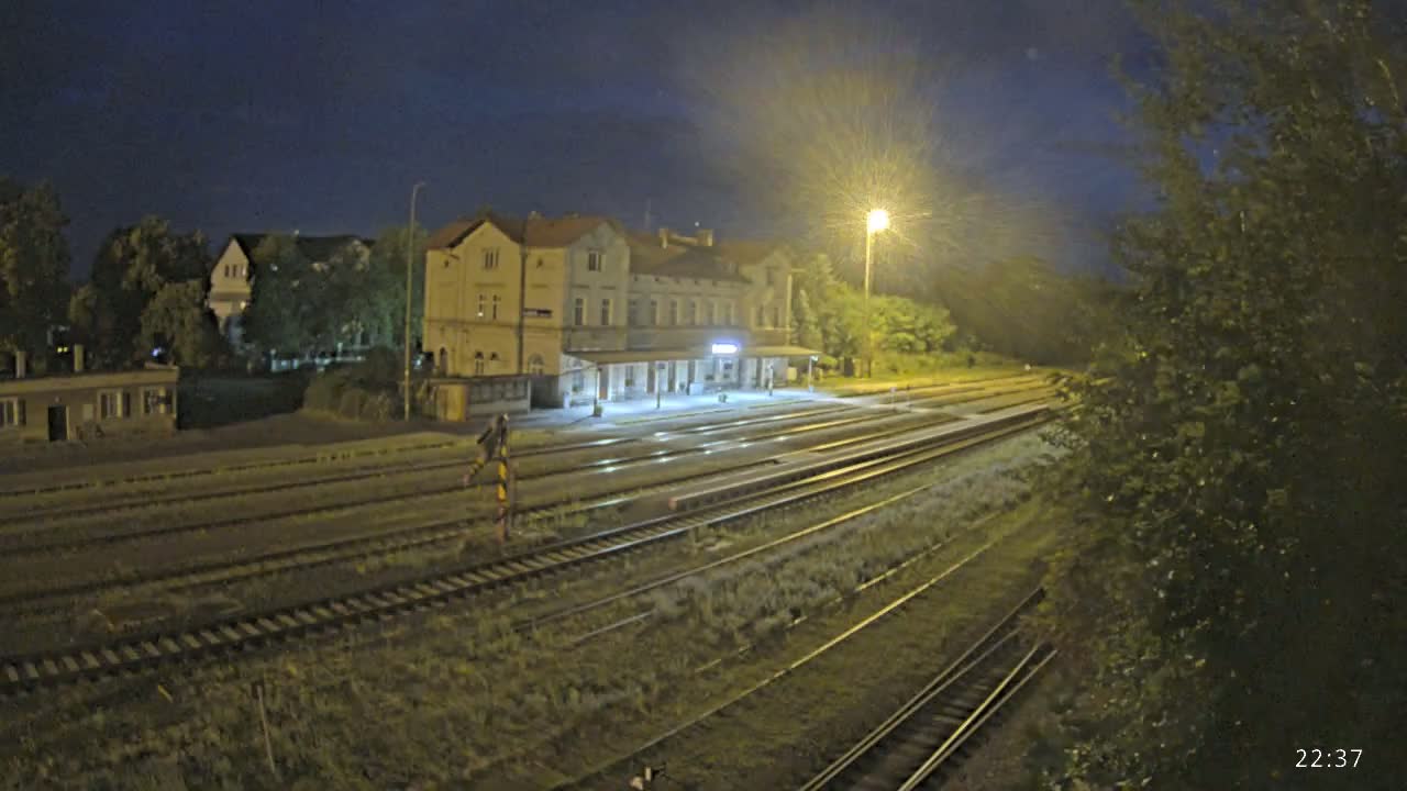Luzna u Rakovnika Train Station Live Cam - Rakovnik, Central Bohemian, Czechia
