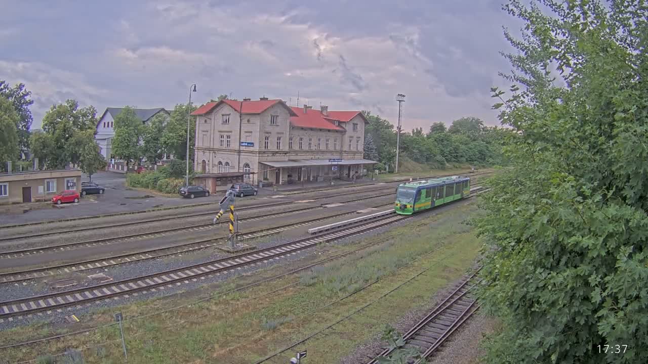 Luzna u Rakovnika Train Station Live Cam - Rakovnik, Central Bohemian, Czechia