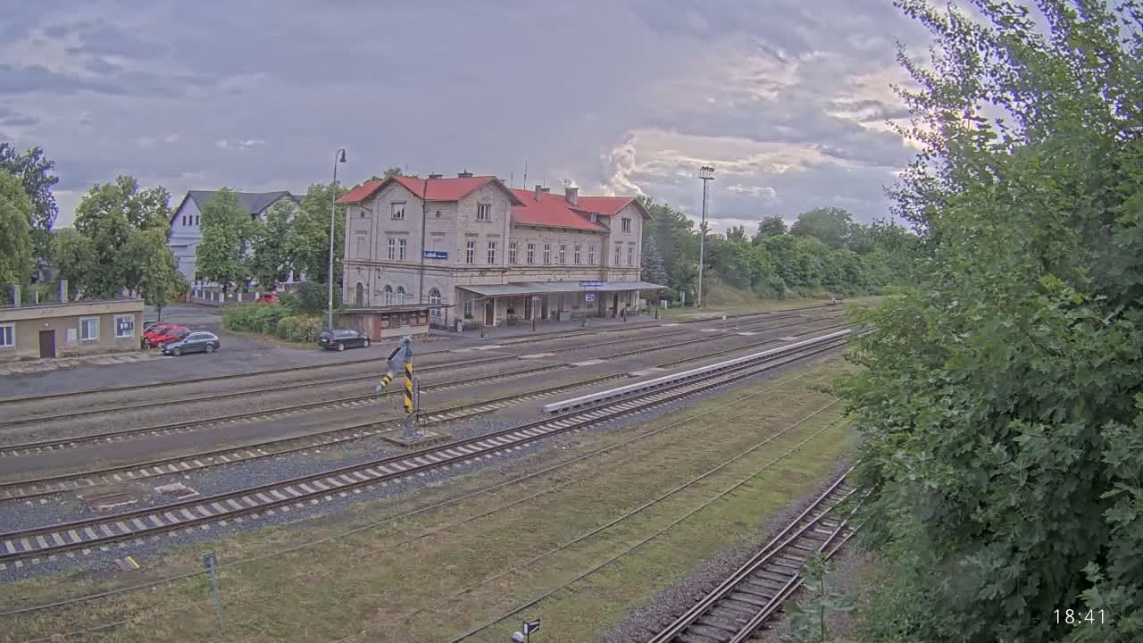 Luzna u Rakovnika Train Station Live Cam - Rakovnik, Central Bohemian, Czechia