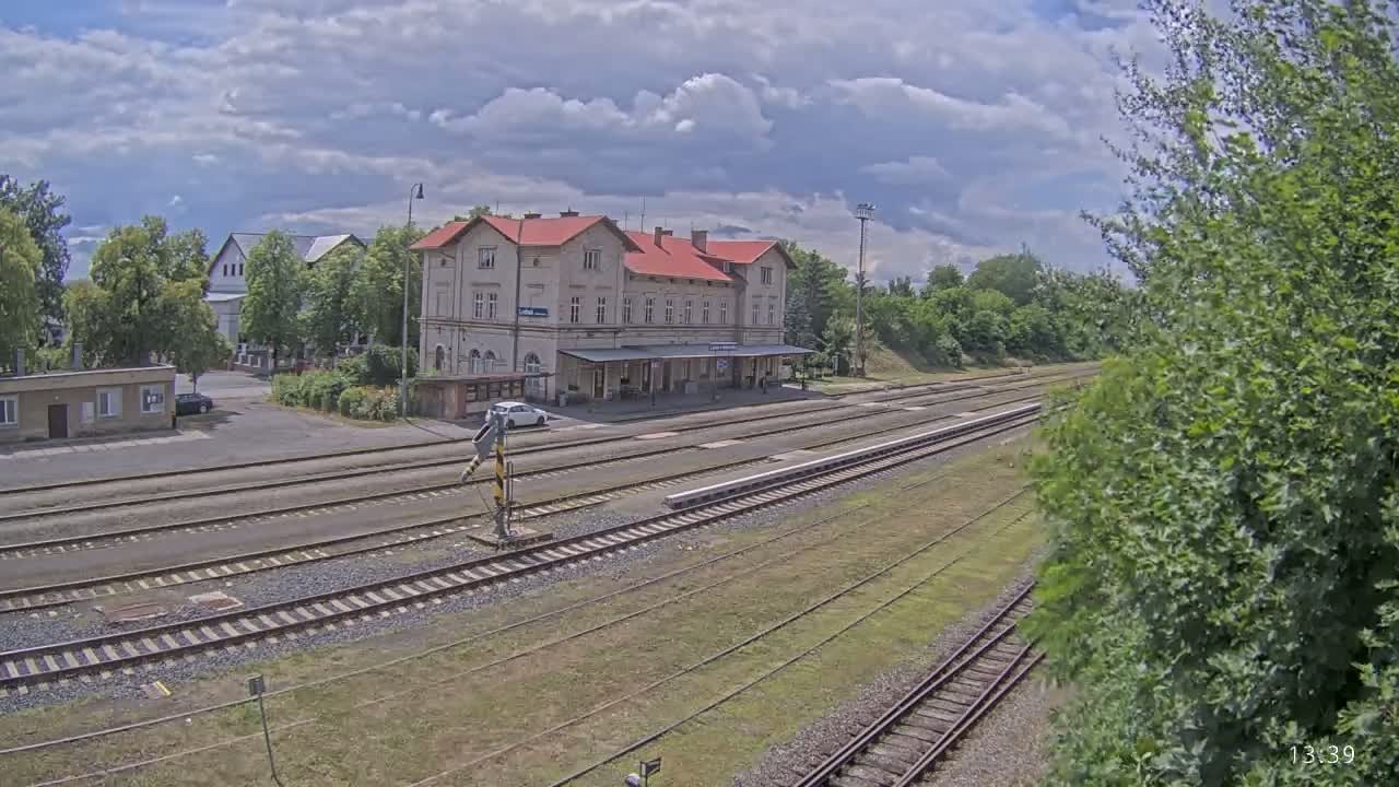 Luzna u Rakovnika Train Station Live Cam - Rakovnik, Central Bohemian, Czechia