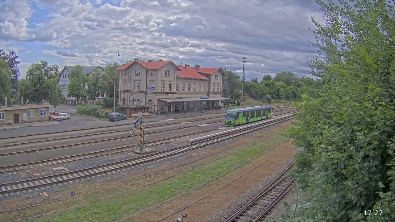 Luzna u Rakovnika Train Station Live Cam - Rakovnik, Central Bohemian, Czechia