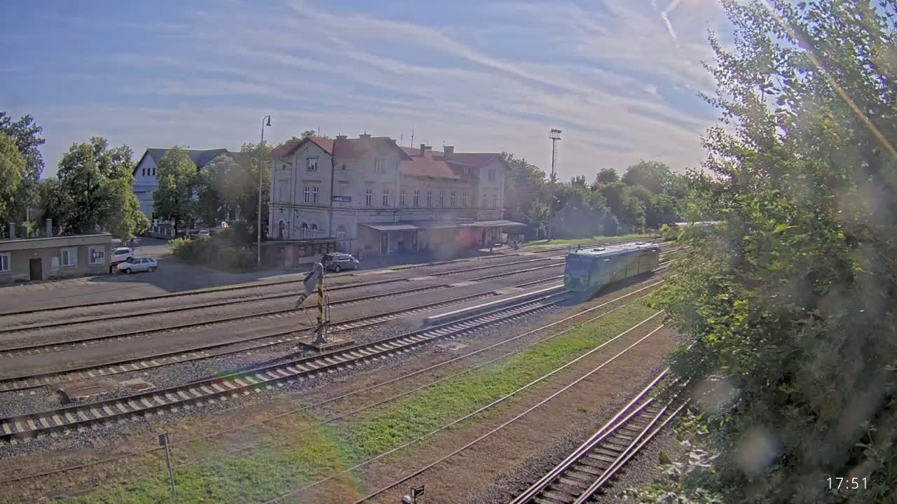 Luzna u Rakovnika Train Station Live Cam - Rakovnik, Central Bohemian, Czechia
