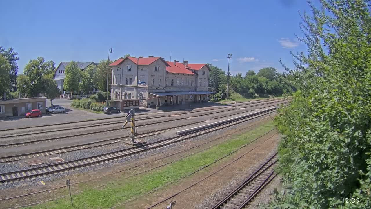Luzna u Rakovnika Train Station Live Cam - Rakovnik, Central Bohemian, Czechia