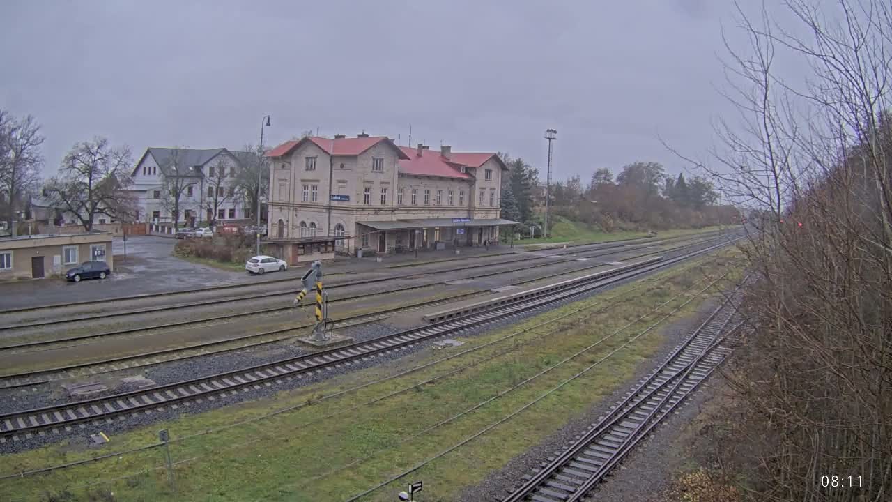 Luzna u Rakovnika Train Station Live Cam - Rakovnik, Central Bohemian, Czechia