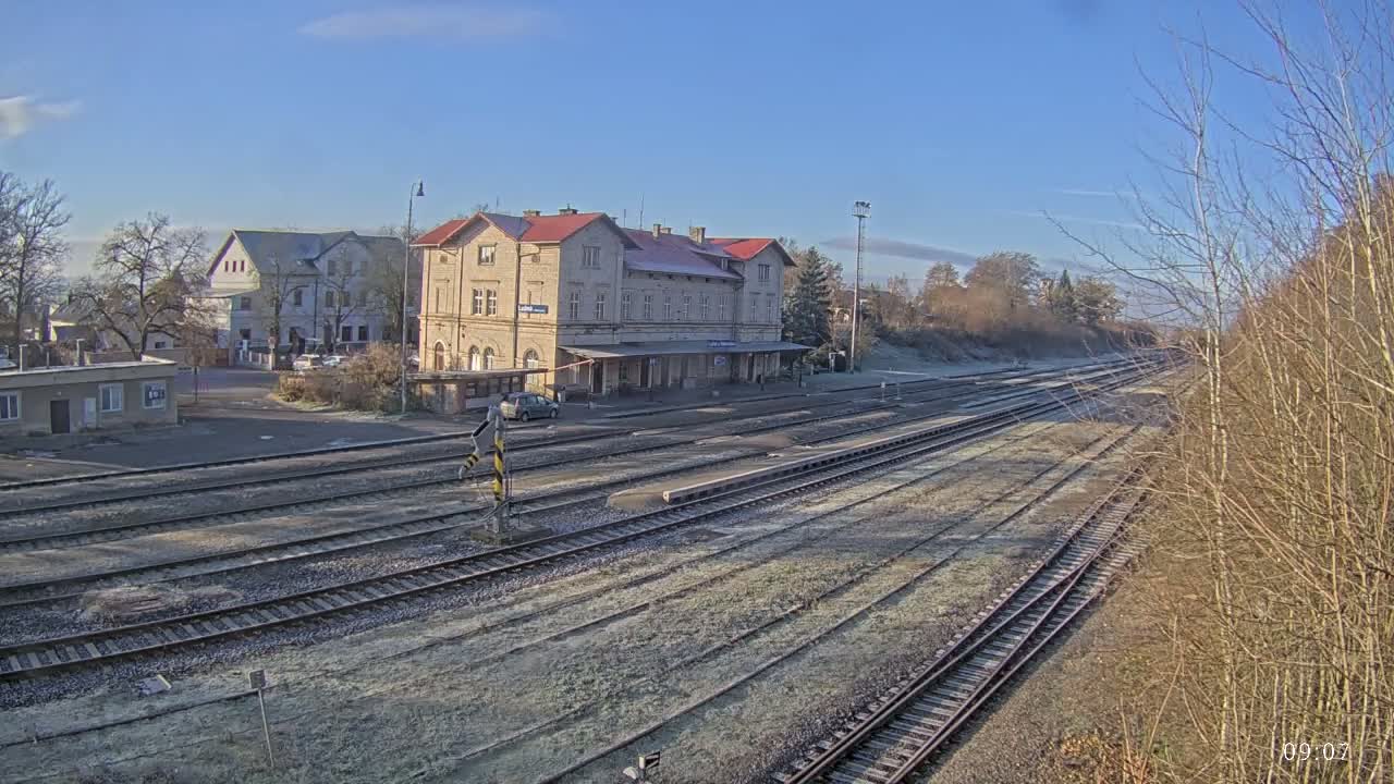 Luzna u Rakovnika Train Station Live Cam - Rakovnik, Central Bohemian, Czechia