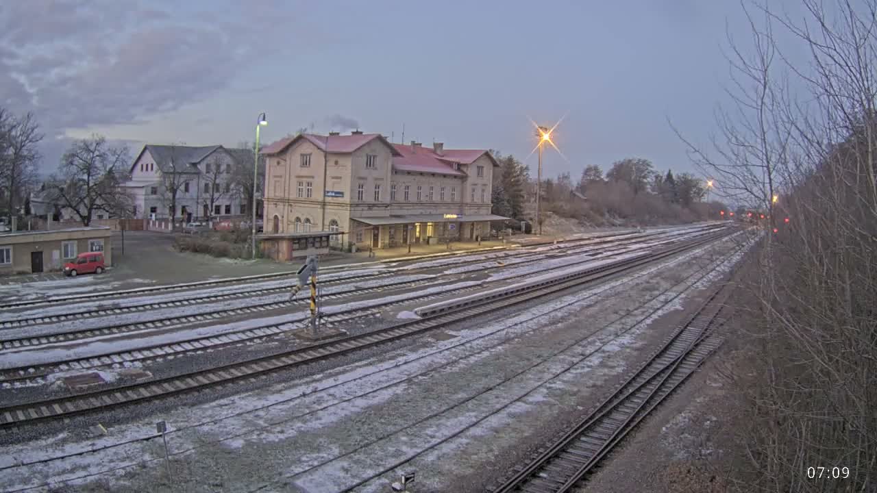 Luzna u Rakovnika Train Station Live Cam - Rakovnik, Central Bohemian, Czechia