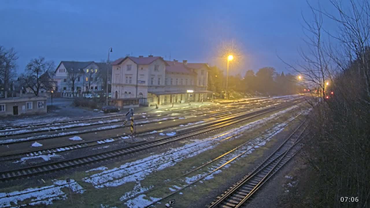 Luzna u Rakovnika Train Station Live Cam - Rakovnik, Central Bohemian, Czechia
