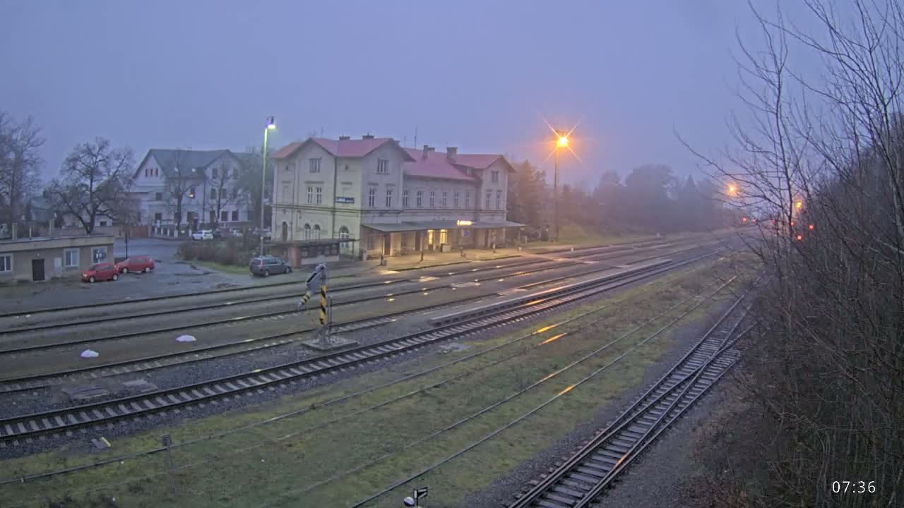 Luzna u Rakovnika Train Station Live Cam - Rakovnik, Central Bohemian, Czechia