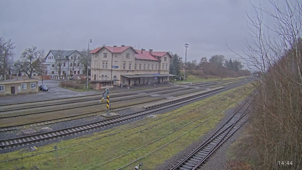 Luzna u Rakovnika Train Station Live Cam - Rakovnik, Central Bohemian, Czechia