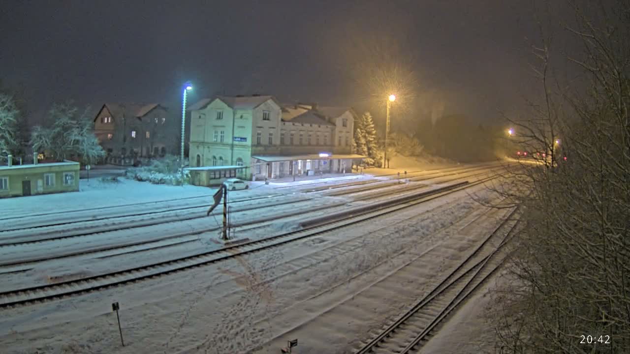 Luzna u Rakovnika Train Station Live Cam - Rakovnik, Central Bohemian, Czechia