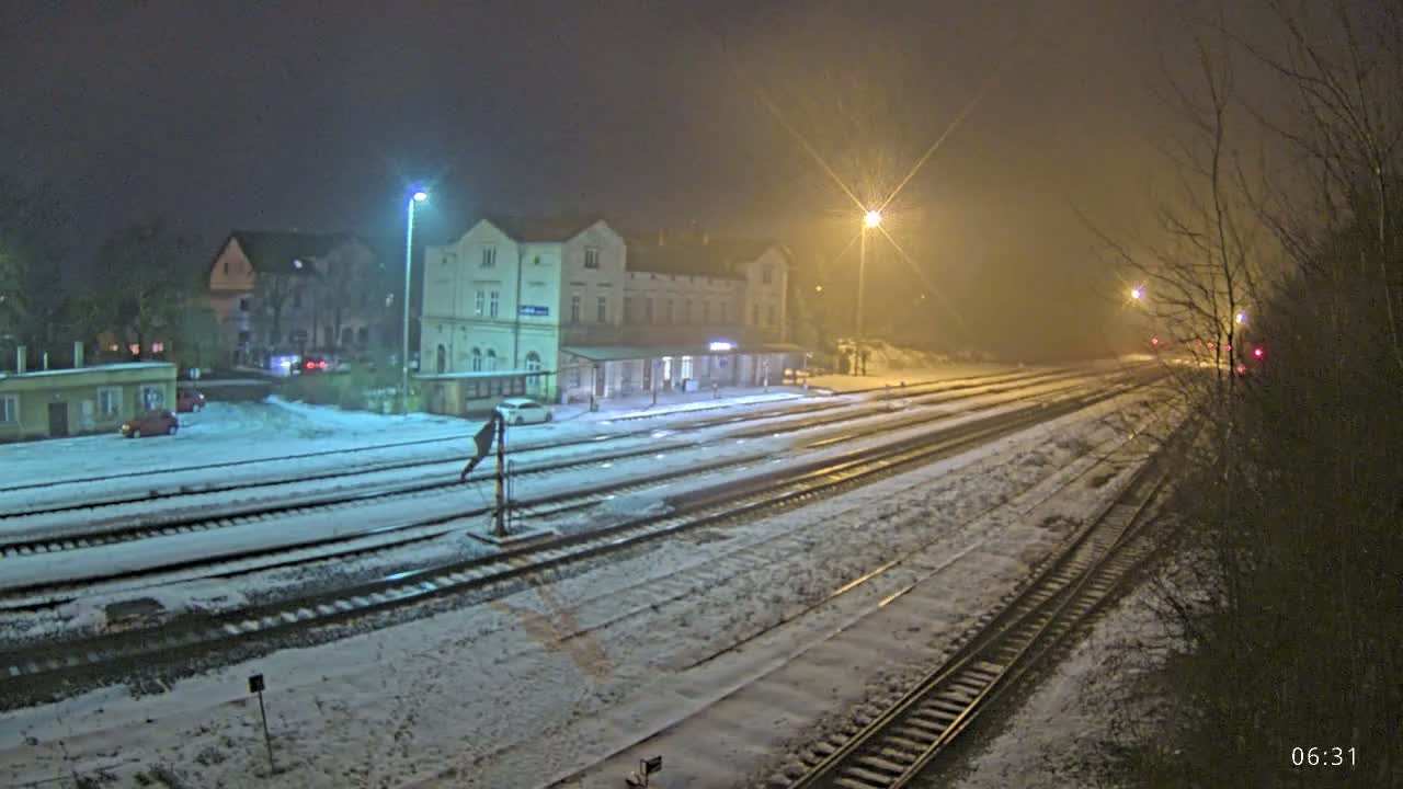 Luzna u Rakovnika Train Station Live Cam - Rakovnik, Central Bohemian, Czechia