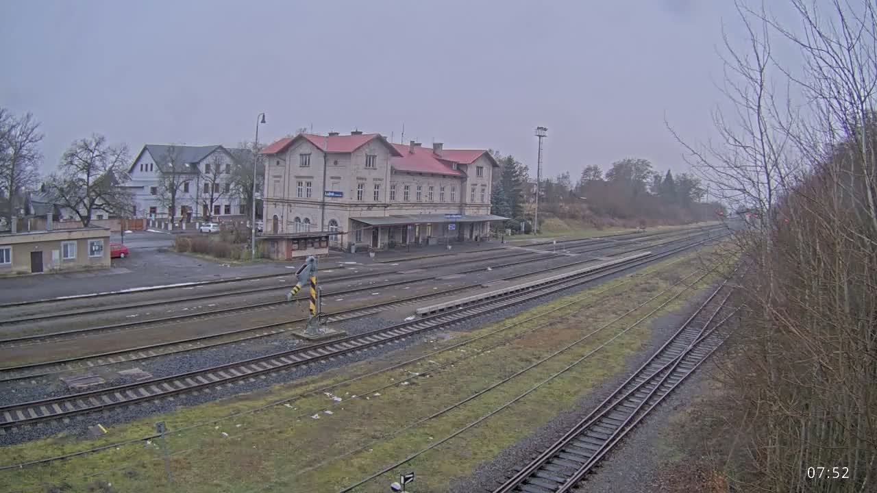 Luzna u Rakovnika Train Station Live Cam - Rakovnik, Central Bohemian, Czechia
