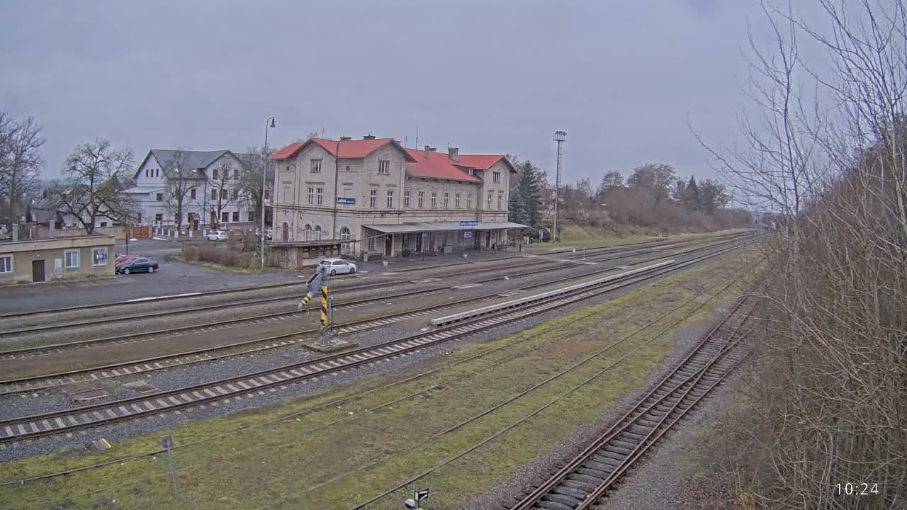 Luzna u Rakovnika Train Station Live Cam - Rakovnik, Central Bohemian, Czechia