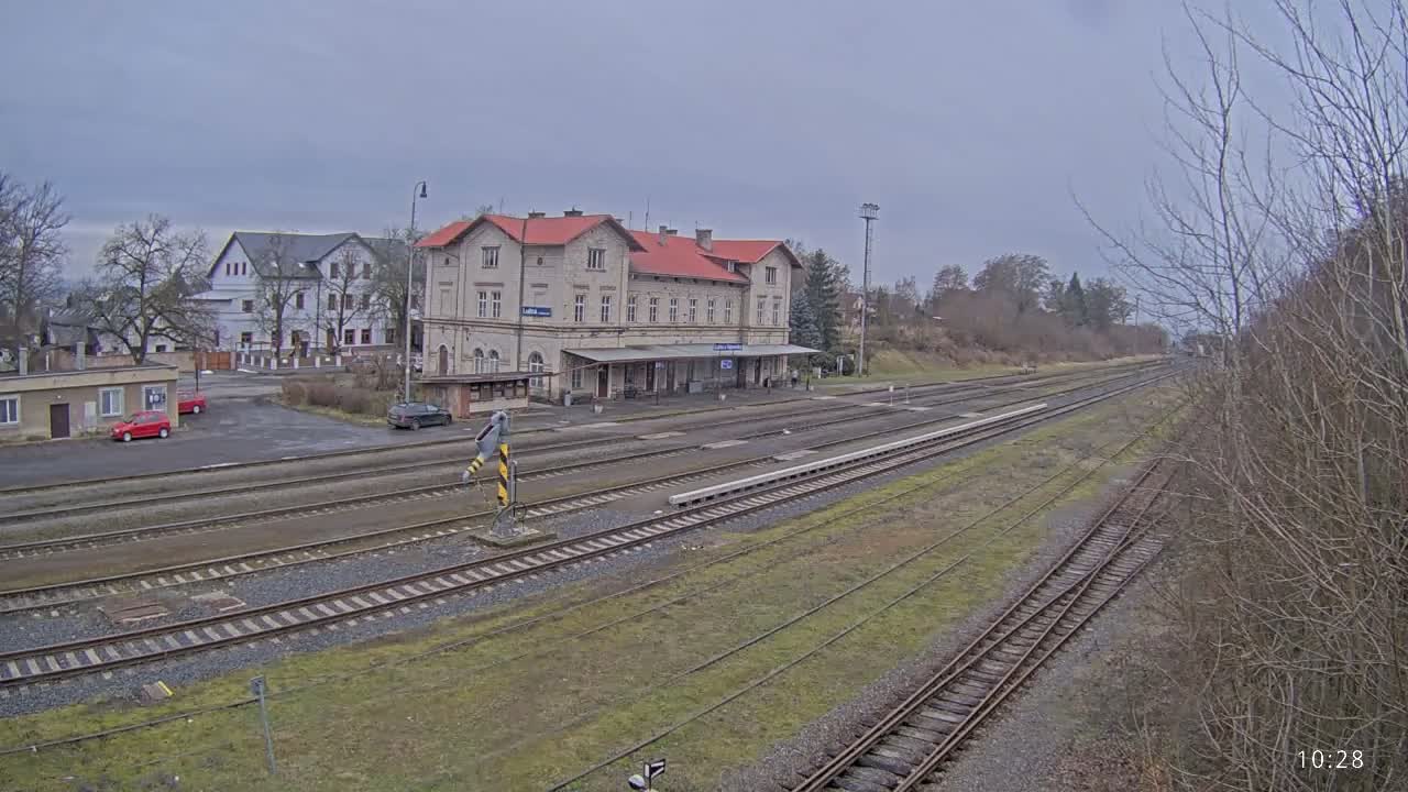 Luzna u Rakovnika Train Station Live Cam - Rakovnik, Central Bohemian, Czechia
