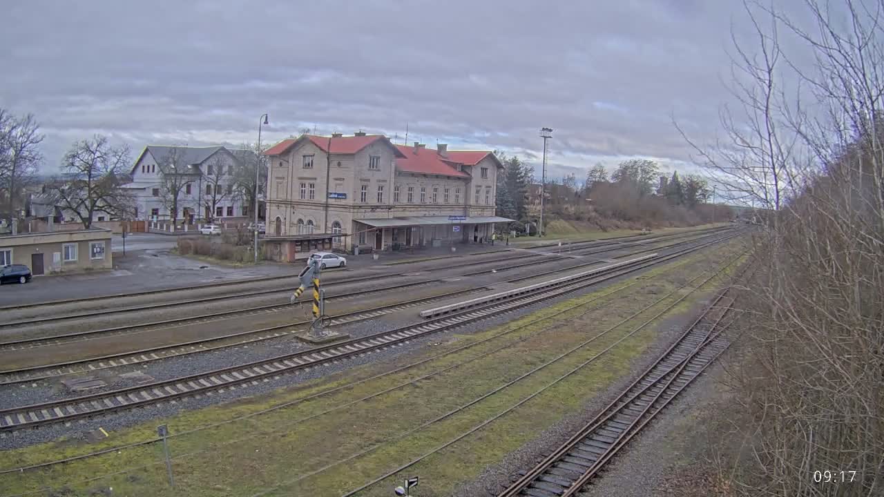 Luzna u Rakovnika Train Station Live Cam - Rakovnik, Central Bohemian, Czechia