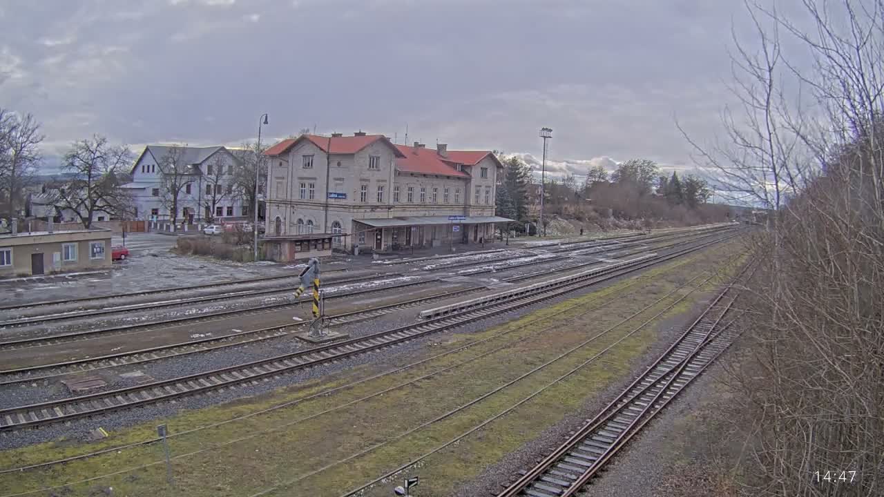 Luzna u Rakovnika Train Station Live Cam - Rakovnik, Central Bohemian, Czechia