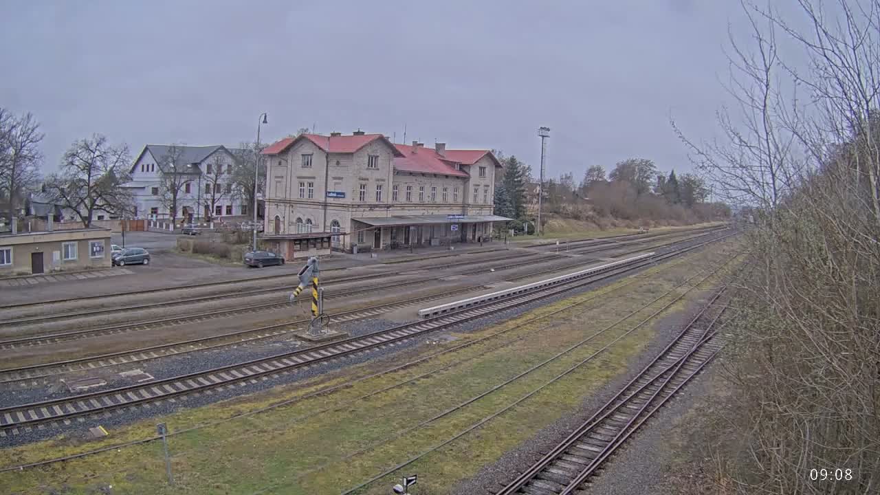 Luzna u Rakovnika Train Station Live Cam - Rakovnik, Central Bohemian, Czechia