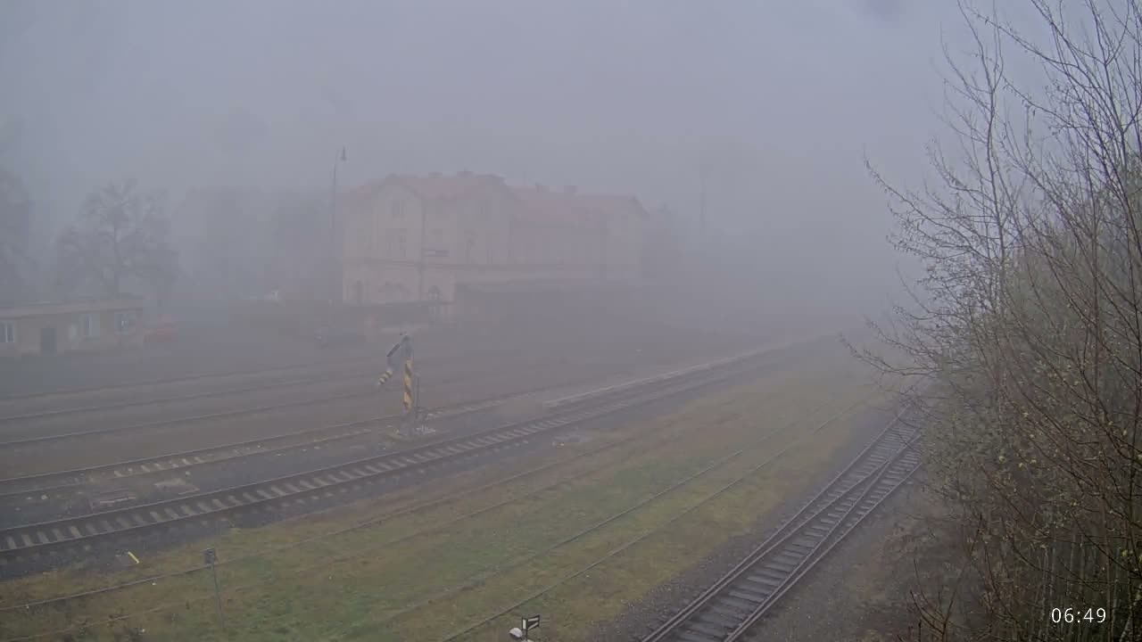 Luzna u Rakovnika Train Station Live Cam - Rakovnik, Central Bohemian, Czechia