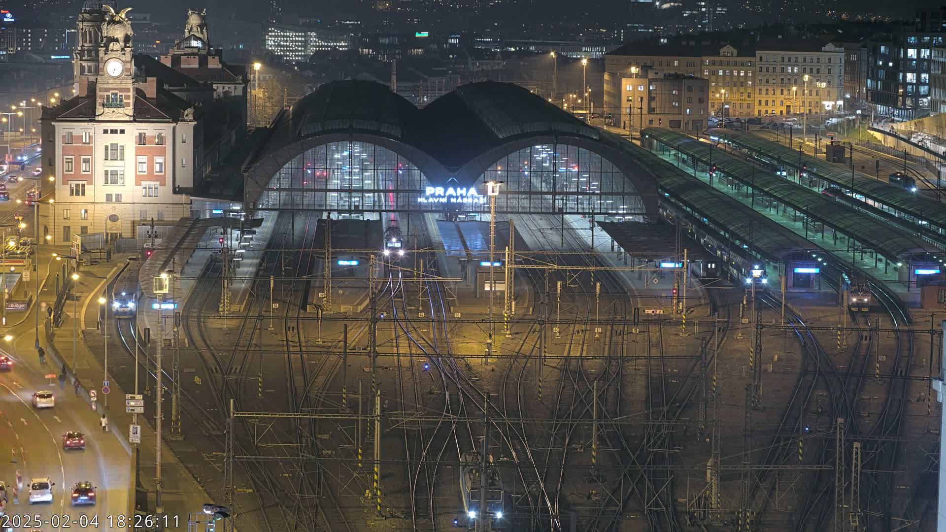 Prague Main Train  Station Live Cam & Praha City Skyline Live Cam, (Praha Hlavní Nádraží)- Vinohrady, Prague, Czechia