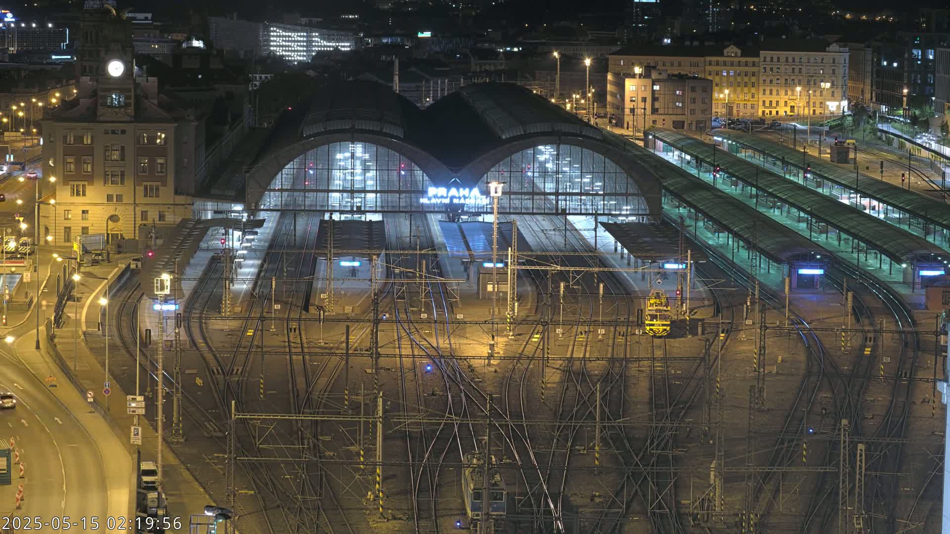 Prague Main Train  Station Live Cam & Praha City Skyline Live Cam, (Praha Hlavní Nádraží)- Vinohrady, Prague, Czechia