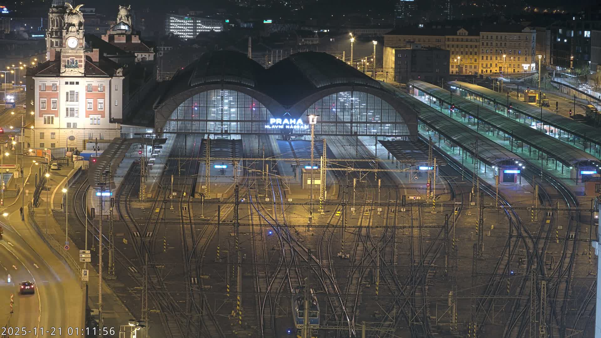 Prague Main Train  Station Live Cam & Praha City Skyline Live Cam, (Praha Hlavní Nádraží)- Vinohrady, Prague, Czechia