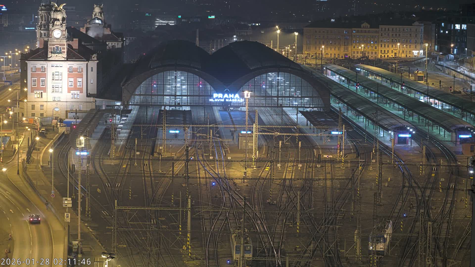 Prague Main Train  Station Live Cam & Praha City Skyline Live Cam, (Praha Hlavní Nádraží)- Vinohrady, Prague, Czechia
