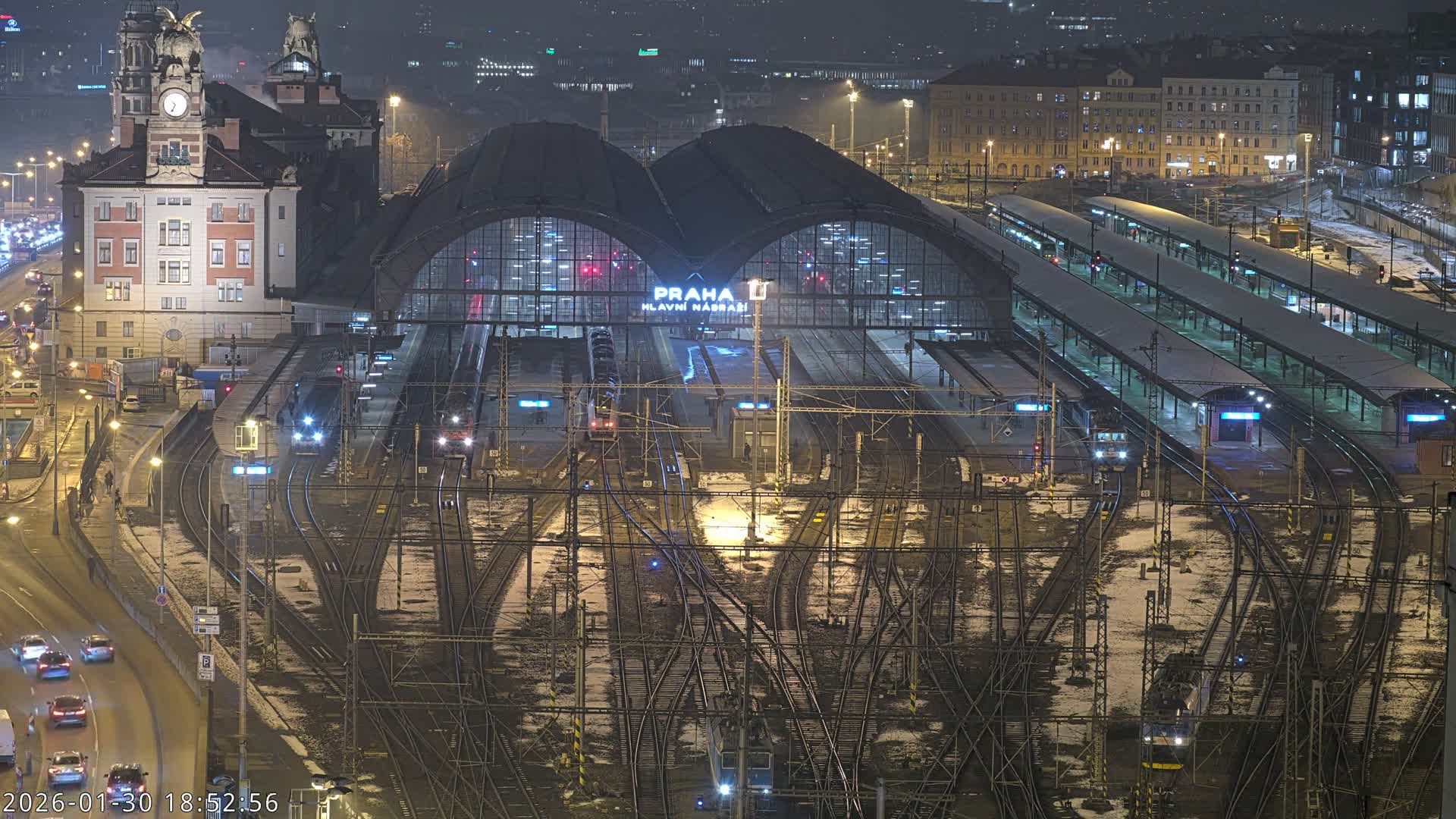 Prague Main Train  Station Live Cam & Praha City Skyline Live Cam, (Praha Hlavní Nádraží)- Vinohrady, Prague, Czechia