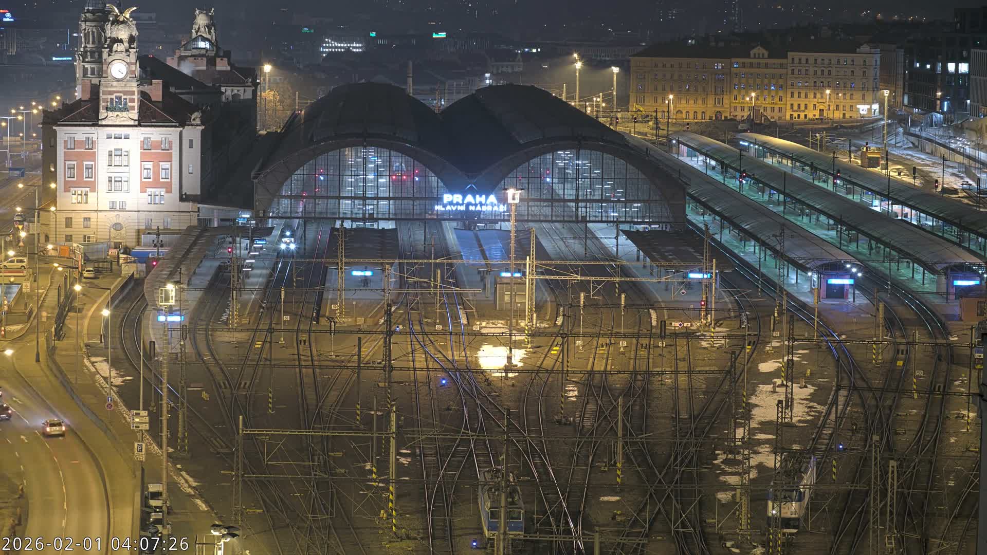 Prague Main Train  Station Live Cam & Praha City Skyline Live Cam, (Praha Hlavní Nádraží)- Vinohrady, Prague, Czechia